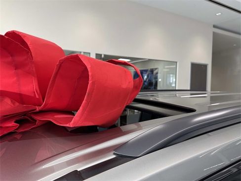 Certified 2025 Lexus LX 600 4WD w/ Appearance Package image 9