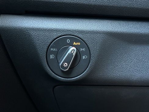 Used 2021 Volkswagen Jetta R-Line image 24