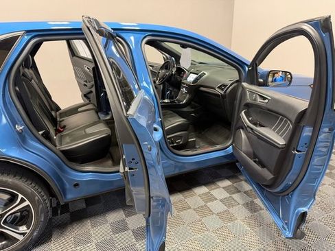 Used 2019 Ford Edge ST w/ Cold Weather Package AWD/4WD image 23