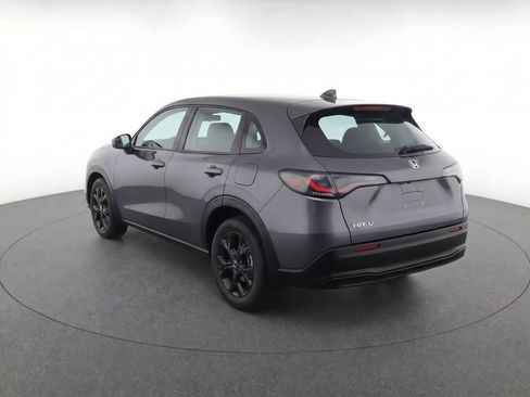 Used 2023 Honda HR-V LX image 3