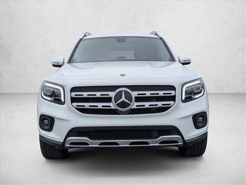 Used 2023 Mercedes-Benz GLB 250 image 2