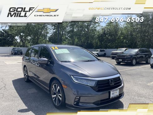 Used 2024 Honda Odyssey Touring image 3