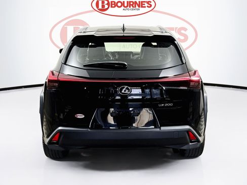 Used 2021 Lexus UX 200 w/ Accessory Package (Z2) FWD image 7