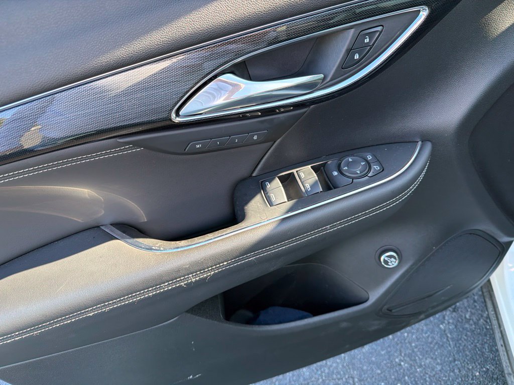 Used 2023 Buick Envision Essence w/ Sport Touring Package AWD/4WD image 10