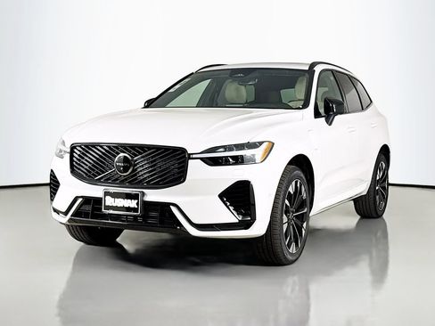 New 2026 Volvo XC60 T8 Plus w/ Protection Package Premier AWD/4WD image 3