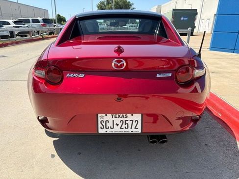 Used 2019 MAZDA MX-5 Miata RF Grand Touring RWD image 6