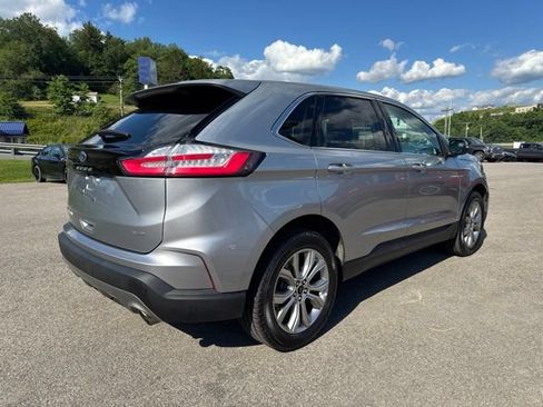 Used 2024 Ford Edge Titanium AWD/4WD image 16