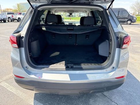 Used 2023 Chevrolet Equinox LS AWD/4WD image 24