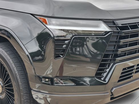 Used 2024 Lexus GX 550 w/ Accessory Package (Z1) AWD/4WD image 35