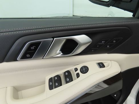 Certified 2023 BMW X5 xDrive45e w/ Executive Package image 23