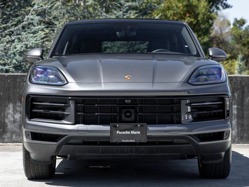 Certified 2026 Porsche Cayenne Coupe AWD/4WD image 8