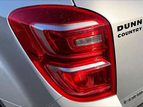 Used 2017 Chevrolet Equinox LS FWD image 30