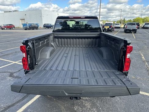 New 2025 Chevrolet Silverado 2500 Custom w/ Custom Value Package image 31