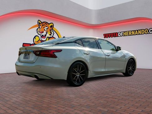 Used 2017 Nissan Maxima Platinum FWD image 6