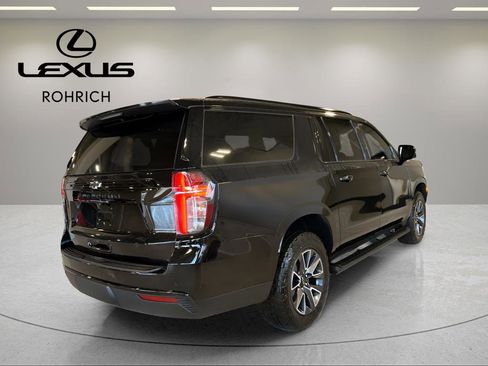 Used 2024 Chevrolet Suburban Z71 w/ Luxury Package image 6
