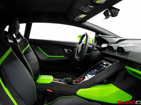 Used 2024 Lamborghini Huracan Tecnica image 37