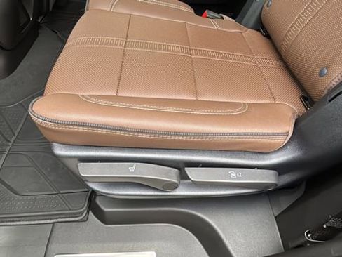 Certified 2025 Chevrolet Tahoe High Country image 42