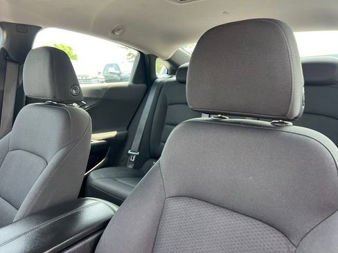 Used 2020 Chevrolet Malibu LT FWD image 11
