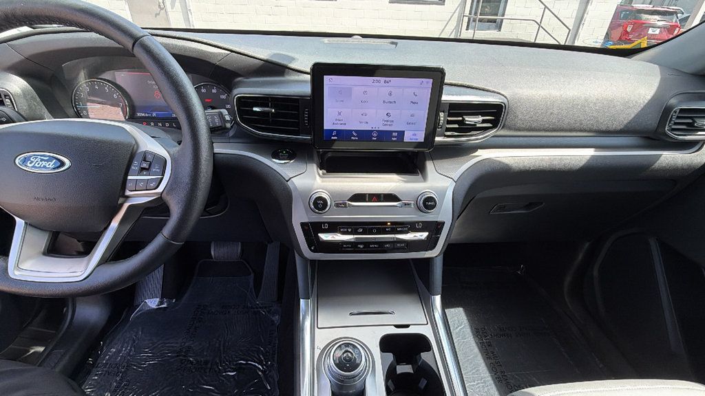Used 2021 Ford Explorer XLT w/ Equipment Group 202A RWD image 20