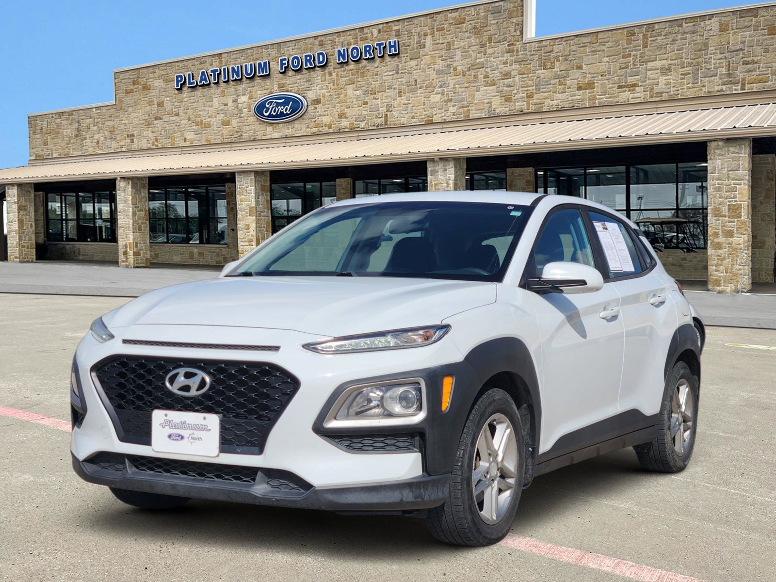 Used 2018 Hyundai Kona SE FWD image 2