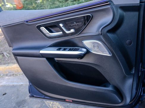 Used 2023 Mercedes-Benz EQE 350+ 4MATIC SUV w/ Pinnacle Trim Package image 15