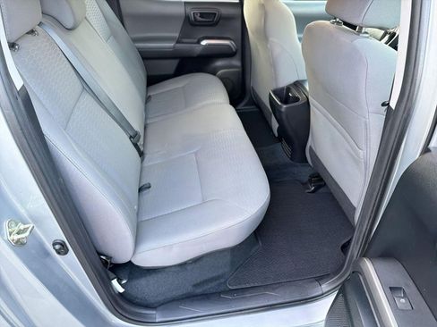 Used 2017 Toyota Tacoma SR5 image 27