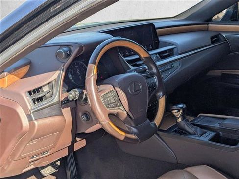 Used 2020 Lexus ES 350 w/ Luxury Package image 9