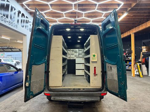 Used 2012 Mercedes-Benz Sprinter 3500 image 18