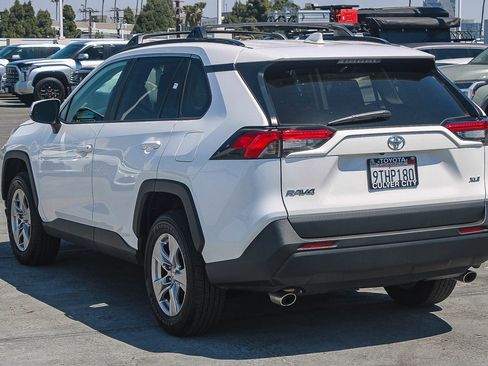 Certified 2025 Toyota RAV4 XLE w/ Convenience Package image 7