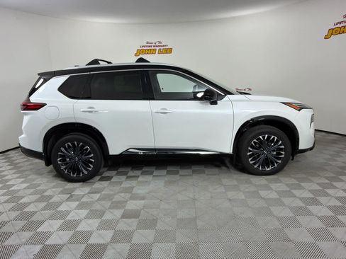 Certified 2026 Nissan Rogue Platinum AWD/4WD image 7