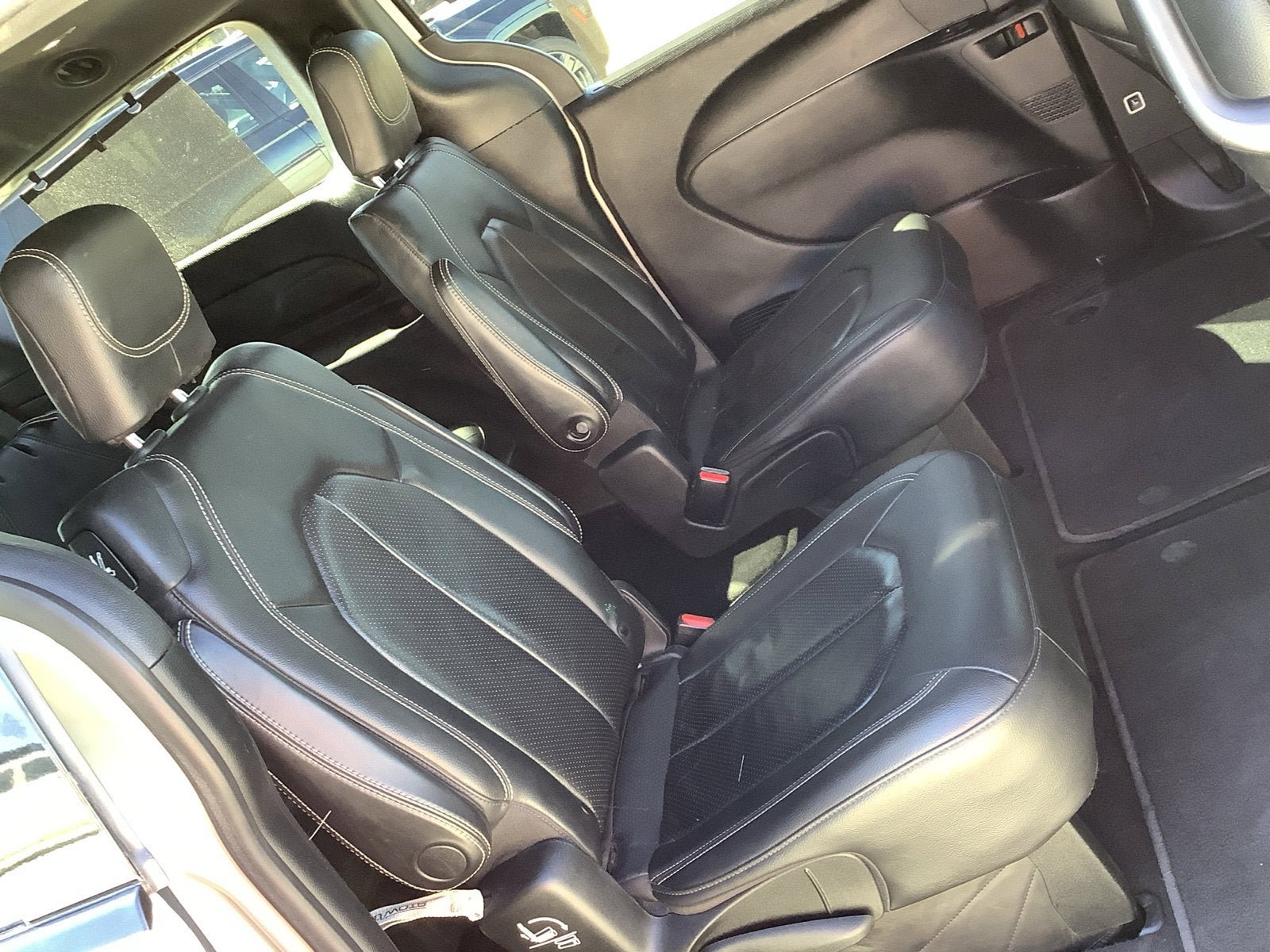 Used 2020 Chrysler Pacifica Touring-L w/ Advanced Safetytec Group AWD/4WD image 23