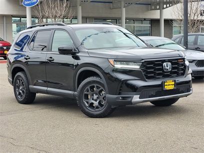 New 2025 Honda Pilot TrailSport