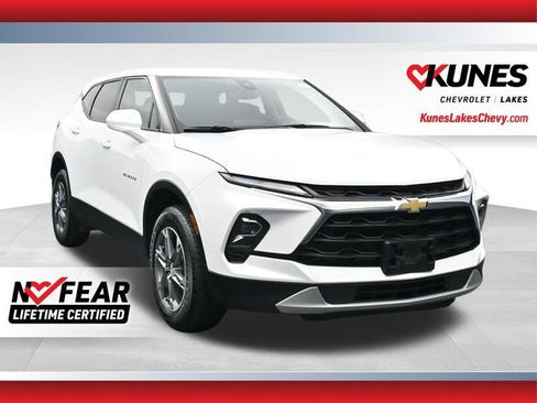 Used 2025 Chevrolet Blazer LT FWD image 1