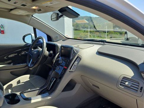 Used 2015 Chevrolet Volt FWD image 27