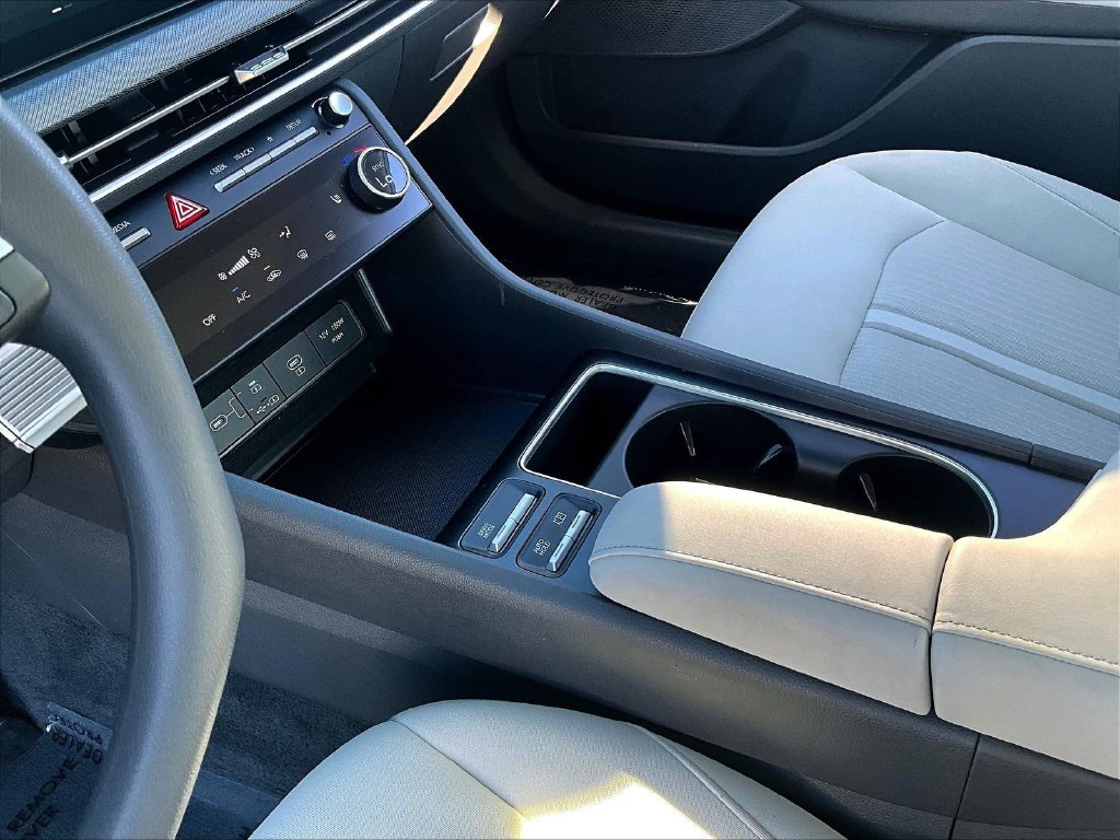 Certified 2025 Hyundai Sonata SEL FWD image 20