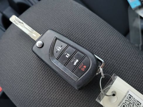 Used 2025 Toyota Corolla LE FWD image 25