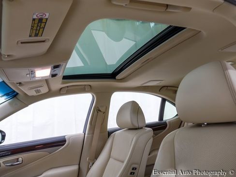 Used 2014 Lexus LS 460 AWD image 12