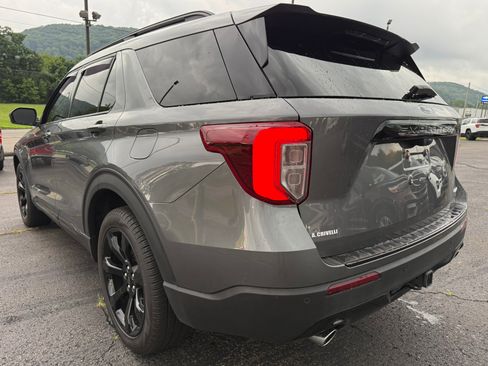 Used 2024 Ford Explorer ST-Line w/ Class IV Trailer Tow Package AWD/4WD image 7