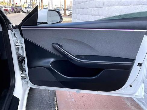 Used 2024 Tesla Model 3 Standard Range RWD image 22