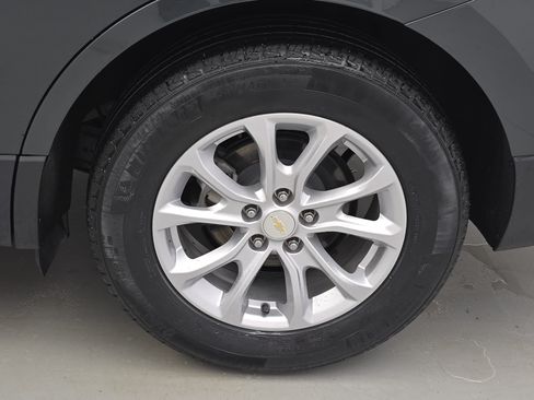 Used 2020 Chevrolet Equinox LT FWD image 31