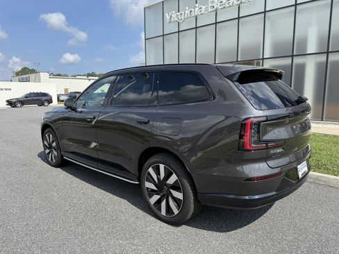 New 2025 Volvo EX90 Plus image 7