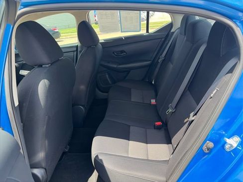Used 2024 Nissan Sentra SV FWD image 11
