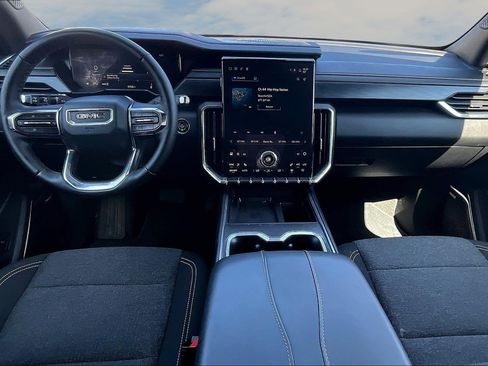 Used 2025 GMC Acadia Elevation image 7