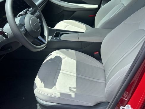 Used 2025 Hyundai Sonata SEL FWD image 8