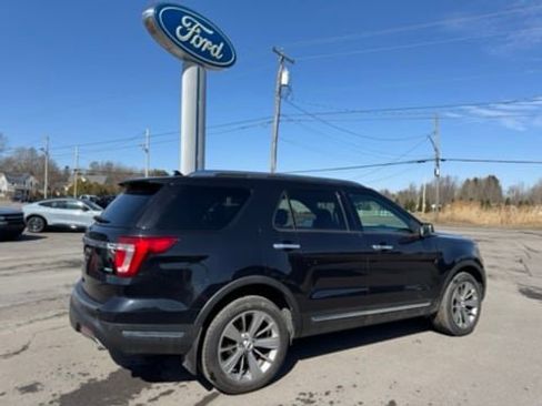 Used 2019 Ford Explorer Limited image 5