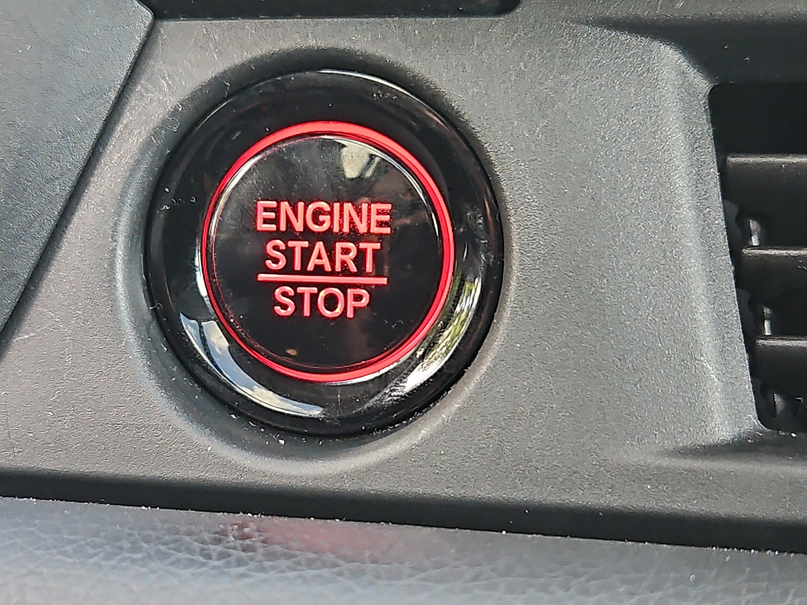 Certified 2023 Honda Pilot Elite image 24
