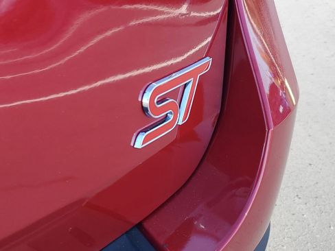 Used 2024 Ford Explorer ST w/ Equipment Group 401A image 31