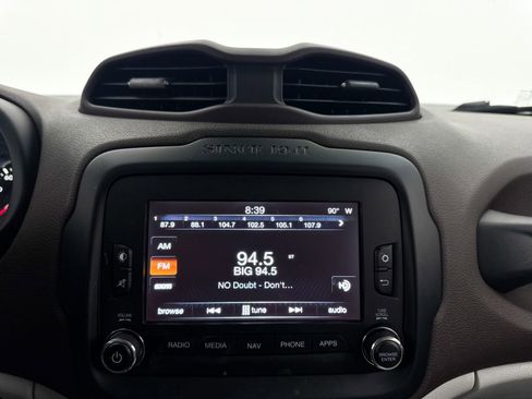 Used 2016 Jeep Renegade Limited w/ Safety & Security Group AWD/4WD image 5