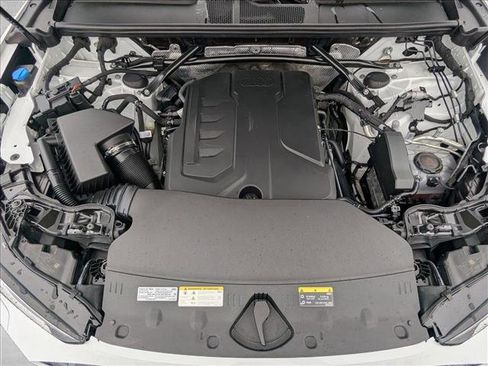 Used 2025 Audi Q5 Premium w/ Convenience Package image 25