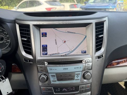 Used 2012 Subaru Outback 2.5i Limited AWD/4WD image 22